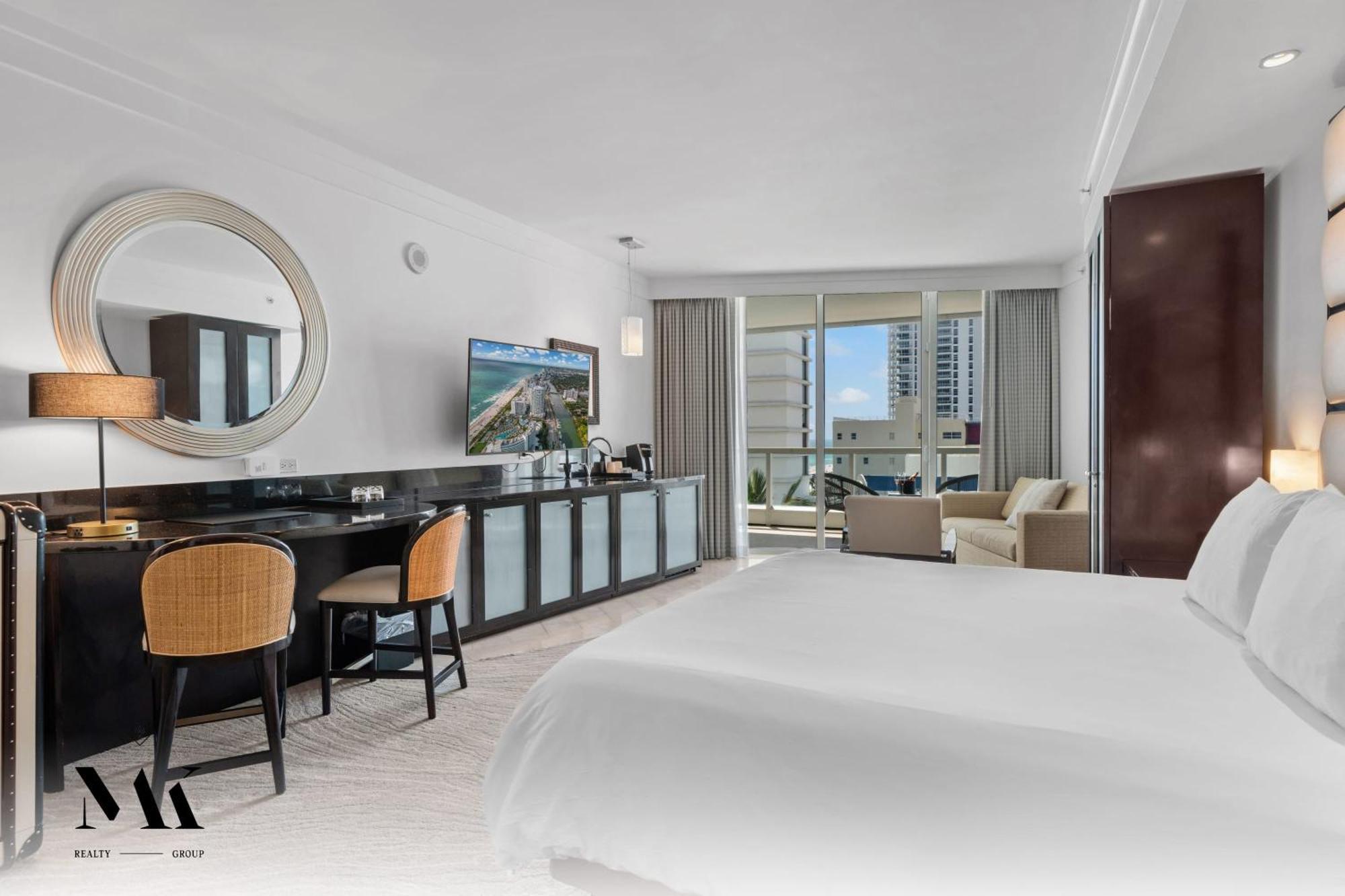Fontainebleau Resort Balcony W Ocean And City View Маями Бийч Екстериор снимка